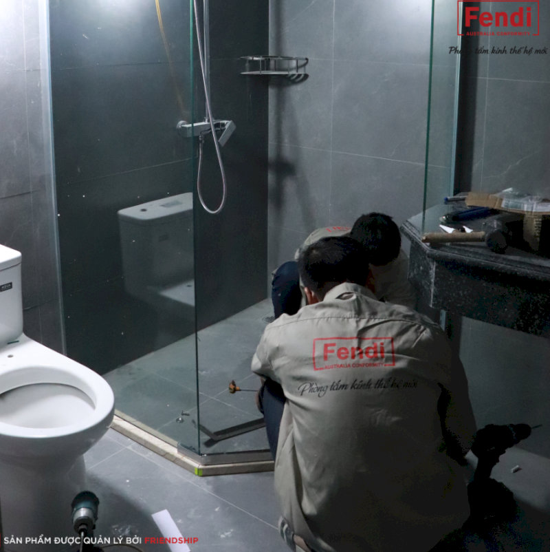 Lựa chọn đơn vị thi công uy tín để đảm bảo an toàn và độ bền cho phòng tắm kính